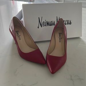 Neiman Marcus red Cissy  pumps